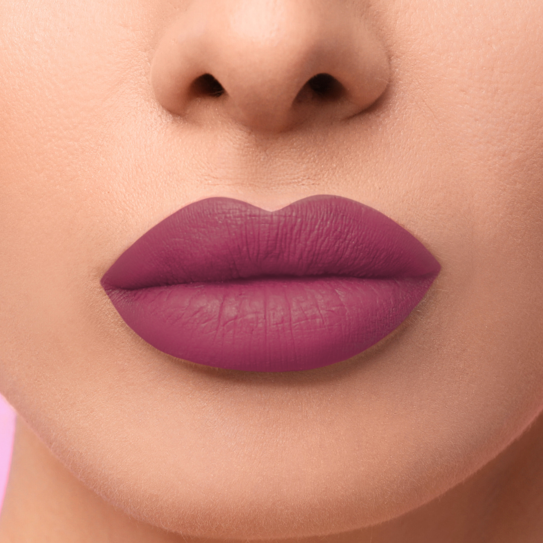 Lápiz labial líquido en crema mate TrueColor