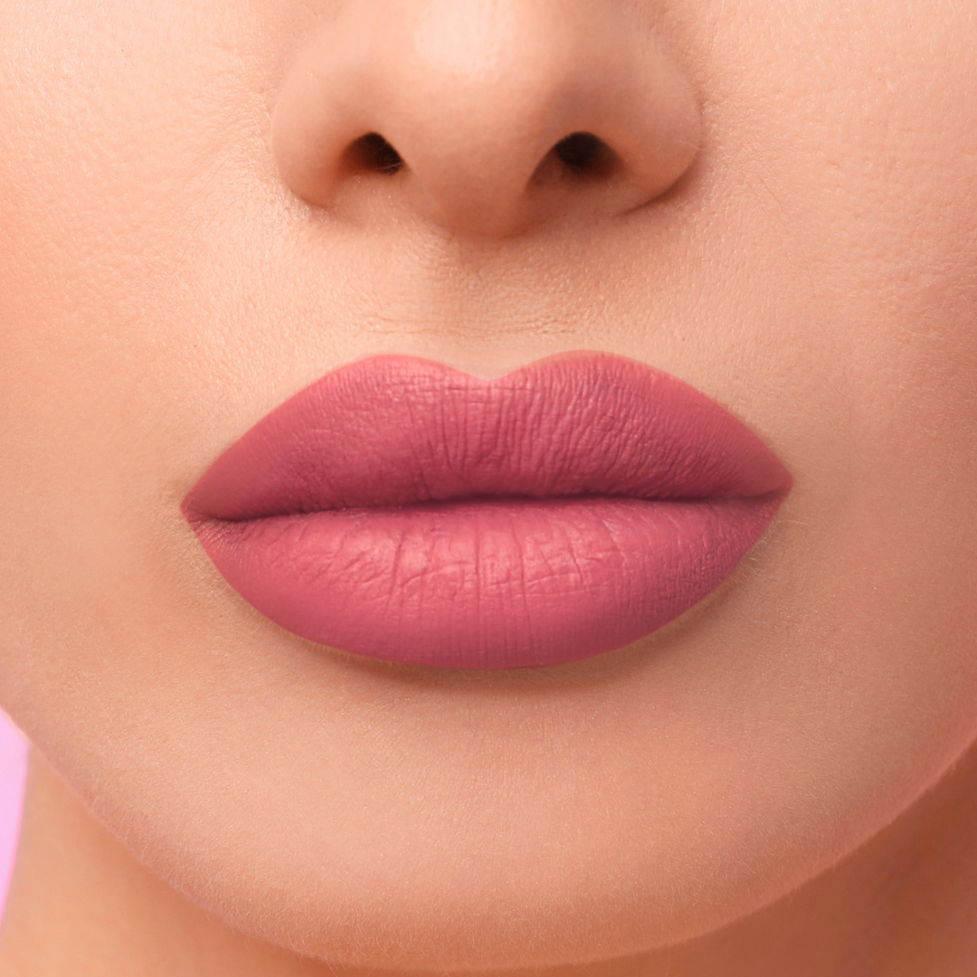 Lápiz labial líquido - Mate, resistente al agua y a las manchas