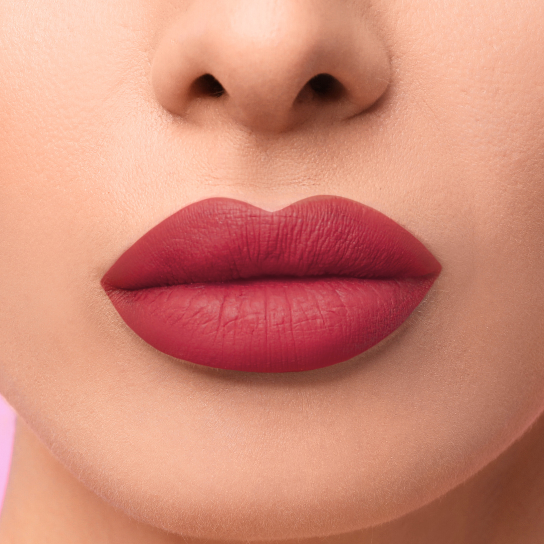 Lápiz labial líquido - Mate, resistente al agua y a las manchas